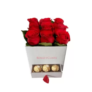 box caja blanca con rosas y chocolates. Envíos todo Lima, Perú