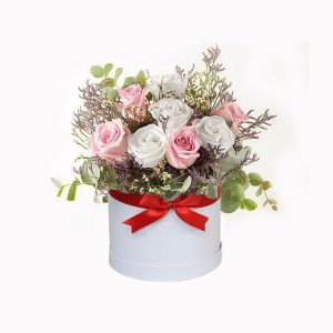 Box de rosas y eucalipto