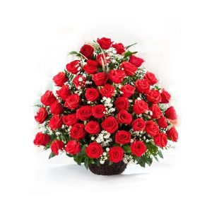 Canasta con 50 rosas rojas
